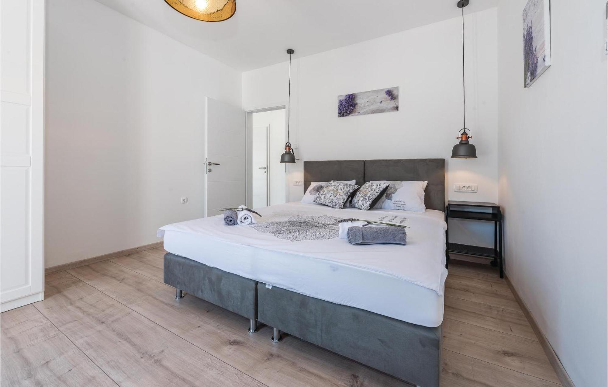 Lovely Home In Betina With Wifi Exterior foto