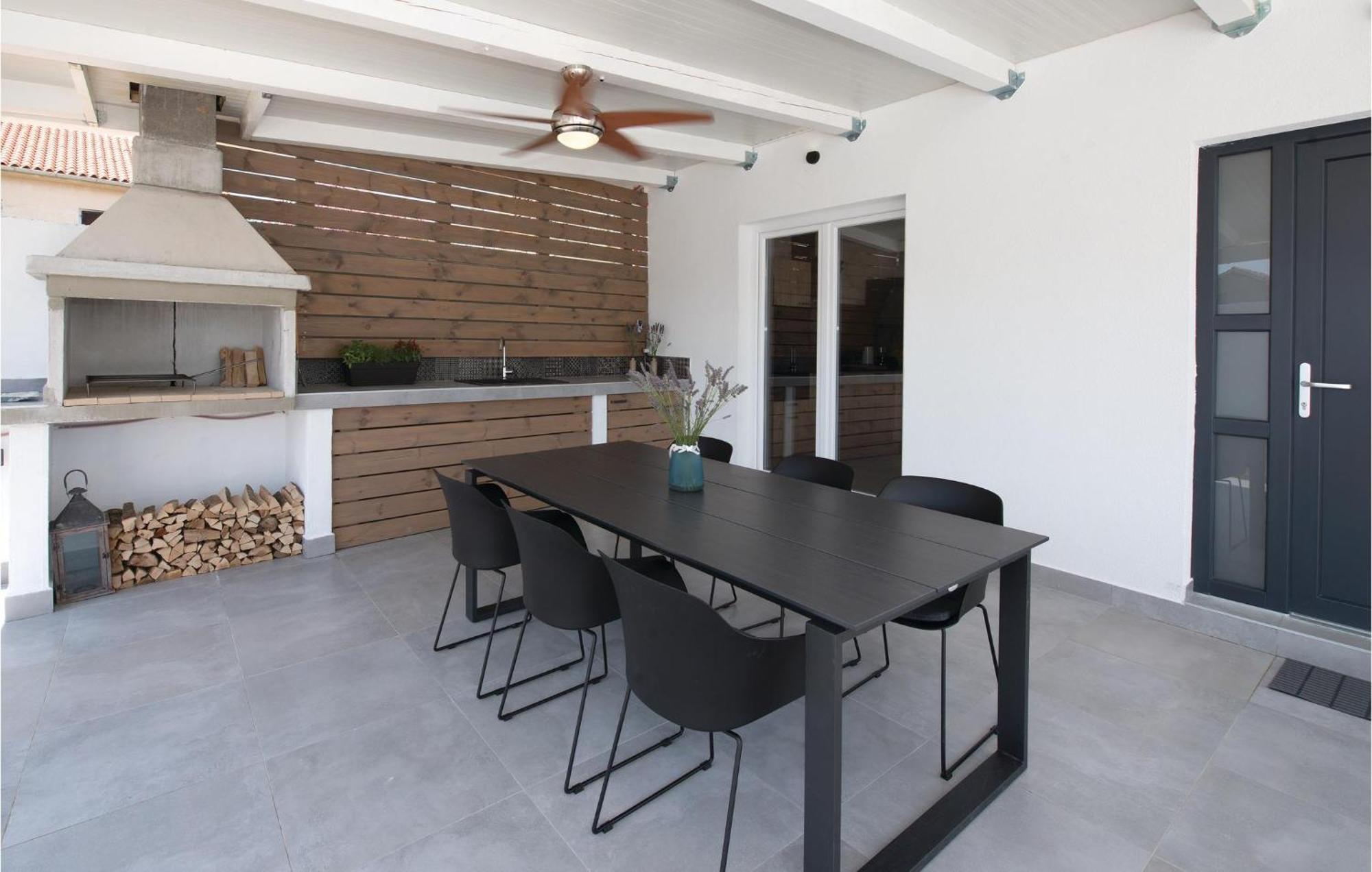 Lovely Home In Betina With Wifi Exterior foto